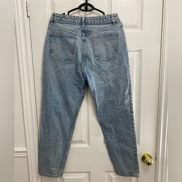 ZARA Mom Jeans Fit Size 8 Mid-Wash Ankle Length - Picture 3 of 3